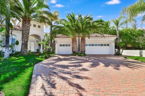 3905 Peartree Pl, Calabasas, CA 91302-1852