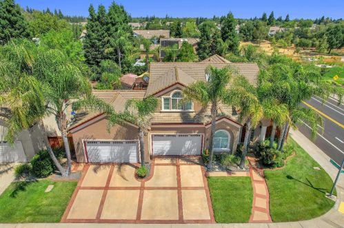 8571 Castlehaven Ct, Elk Grove, CA 95624-3719