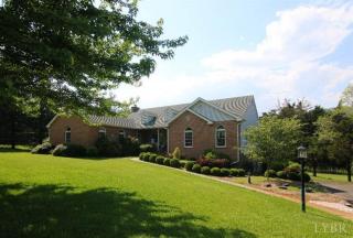 404 Meadowridge Dr, Lynchburg, VA 24503-3835