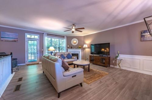 3844 Thayer Trce, Duluth GA  30096-8023 exterior