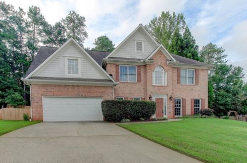 4518 Hales Trace Ln, Lilburn, GA 30047-4292