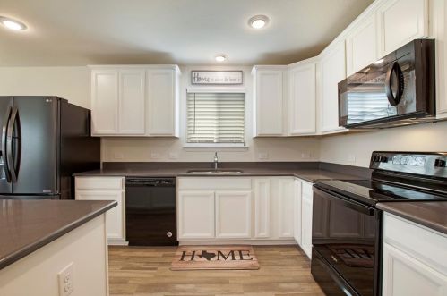 6112 Misty Breeze Dr, Fort Worth TX  76179-5343 exterior