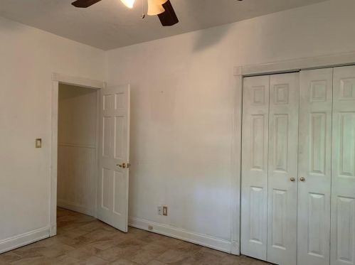 500 Carriage Dr, Atlanta GA  30328-3307 exterior