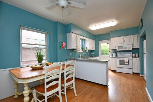 1335 Covedale Ave, Cincinnati OH  45238-3845 exterior