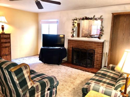 1313 Ford Ave, Modesto, CA 95350-5567