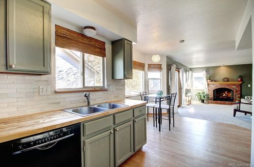 312 Derry Dr, Fort Collins CO  80525-5829 exterior