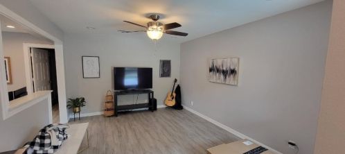 1324 Bellgrove Dr, Taylor Lake Village TX  77586-6026 exterior