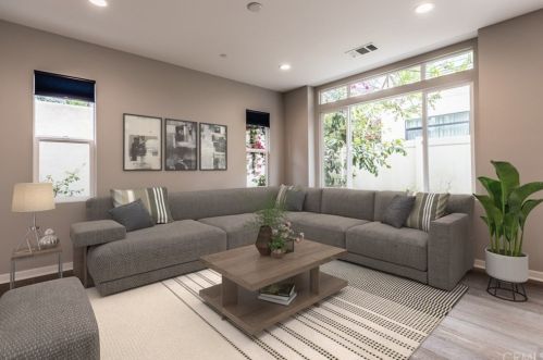 2041 Orange Olive Rd, Orange, CA 92865-3326
