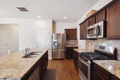 3812 Hempstead Way, Atlanta GA  30331-5268 exterior