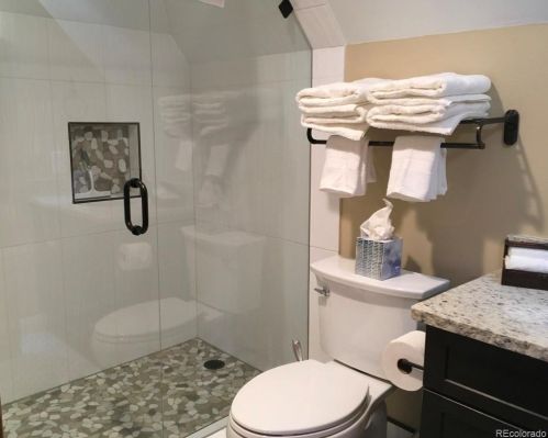 1107 Downing St, Denver CO  80218-5200 exterior