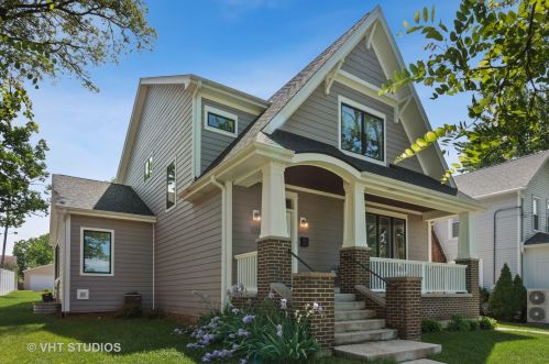 825 Warner Ave, Lemont IL  60439-3916 exterior