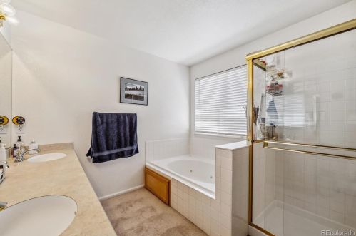 5753 Rome St, Aurora CO 80015-4590 exterior