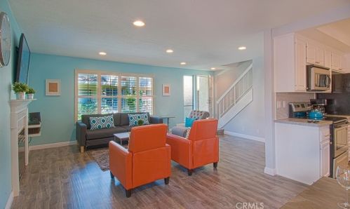 1041 Lamark Ln, Anaheim CA  92802-3404 exterior