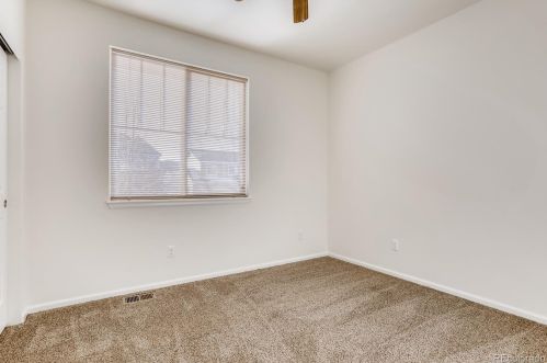 26040 Davies Dr, Aurora CO 80016-6098 exterior