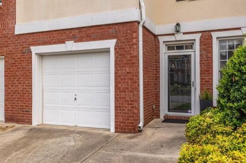 4827 Longcourt Dr, Atlanta, GA 30339