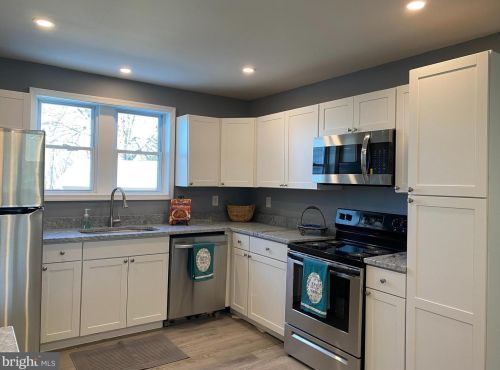 310 Stevens Ave, Arnold, MD 21012-1548