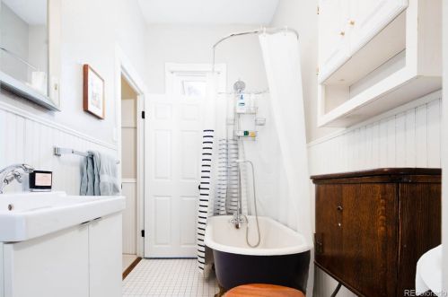 865 Logan St, Denver CO 80203-1290 exterior