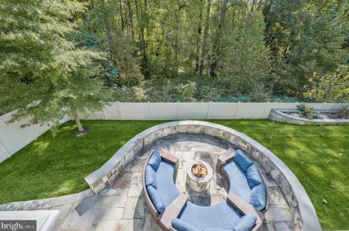 7827 Early Morning St, Fulton MD 20759-2518 exterior