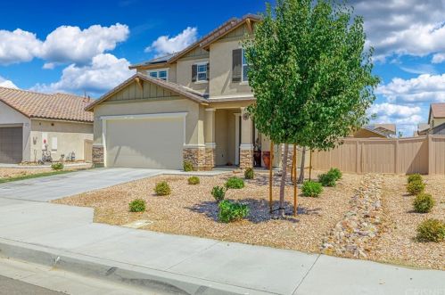 3623 Avenue, Lancaster, CA 93535-7715