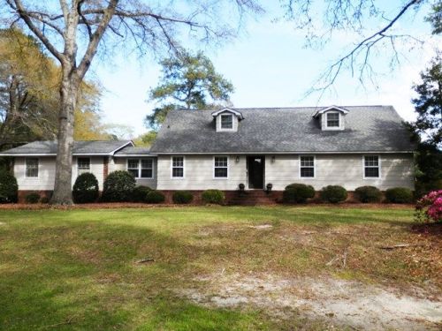 3901 Abbey Ln, Tifton, GA 31793-8127
