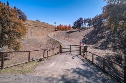 5380 Morning Star Pl, Lake Nacimiento, CA 93446-8370