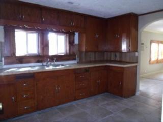 1501 Whiteside St, Springfield MO  65804-2425 exterior