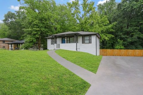 1215 Calhoun Ave, Atlanta GA  30344-4307 exterior