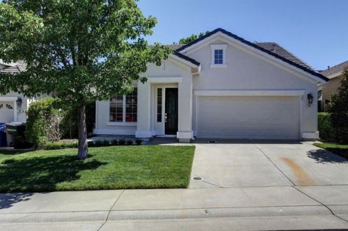 82 Diggins Dr, Folsom, CA 95630-3279