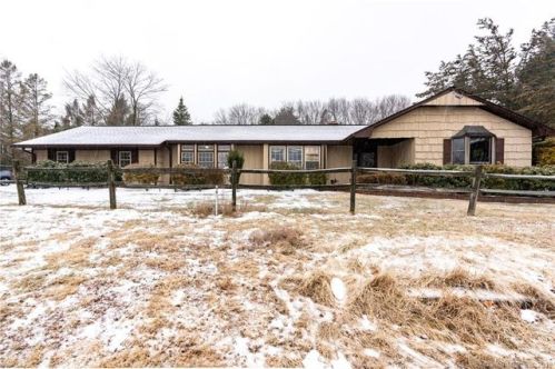 987 Monroe Tpke, Upper Stepney CT  06468-2310 exterior
