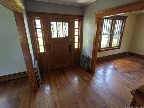 151 Torringford St, Torrington CT  06790-4129 exterior
