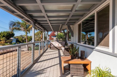 3602 Catalina Dr, Carlsbad, CA 92010-2859