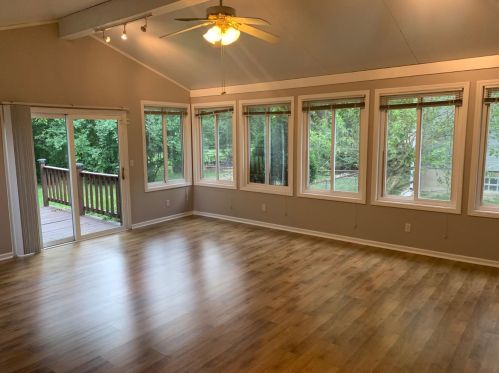 9557 Delray Dr, Cincinnati, OH 45242-7027