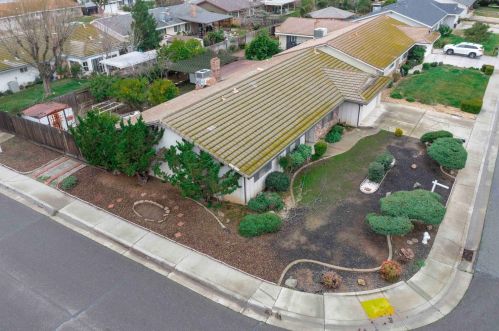 8936 Rosslare Ct, Elk Grove, CA 95624-2632