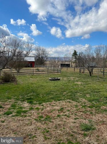 10628 Old Frederick Rd, Graceham MD  21788-2918 exterior