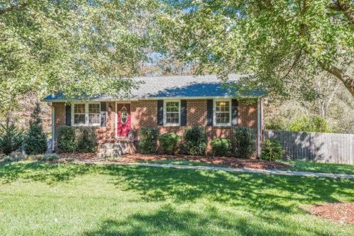 7623 Cumberland Dr, Fairview, TN 37062-9719
