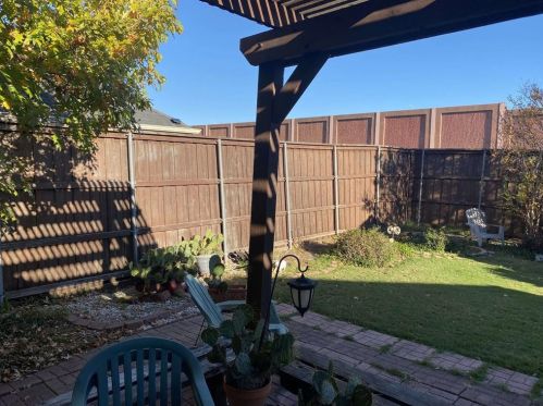 3832 Harrison Dr, Carrollton TX 75010-6322 exterior