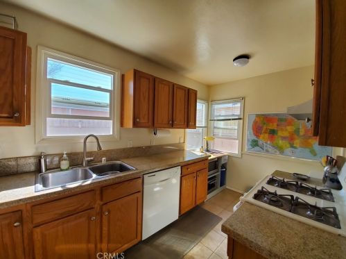 4022 176th St, Torrance, CA 90504-3122