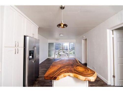 2440 Date St, Honolulu HI  96826-4601 exterior