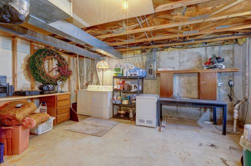 785 Burning Trl, Carol Stream IL  60188-9187 exterior