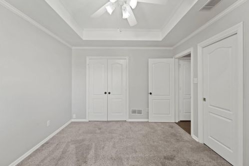 2033 Le Mans Dr, Carrollton TX 75006-4337 exterior