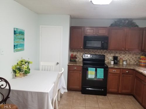 1520 Rena Ct, Conyers GA  30012-3510 exterior