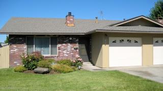302 Paulson Pl, Yakima, WA 98908-3437