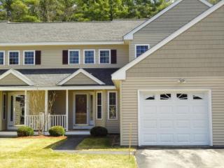 15 Penacook Ter, Merrimack, NH 03054-4140