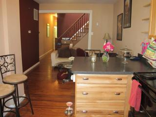8 Fort Ave, Baltimore MD  21230-4526 exterior