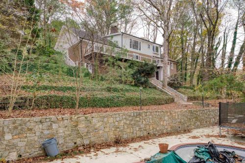 170 Huntcliff Pt, Atlanta GA  30350-1601 exterior