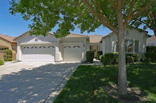 9445 Emerald Cove Ln, Elk Grove, CA 95758-3612