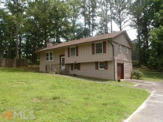1456 Enchanted Lake Dr, Conyers, GA 30012-2010