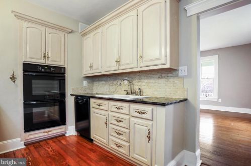 328 Mildred St, Charles Town WV  25414-1834 exterior