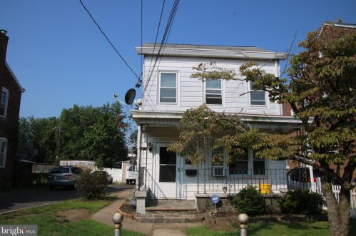 131 Anderson St, Trenton, NJ 08611-1003