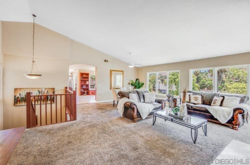 1418 Vista Grande Rd, El Cajon, CA 92019-3676